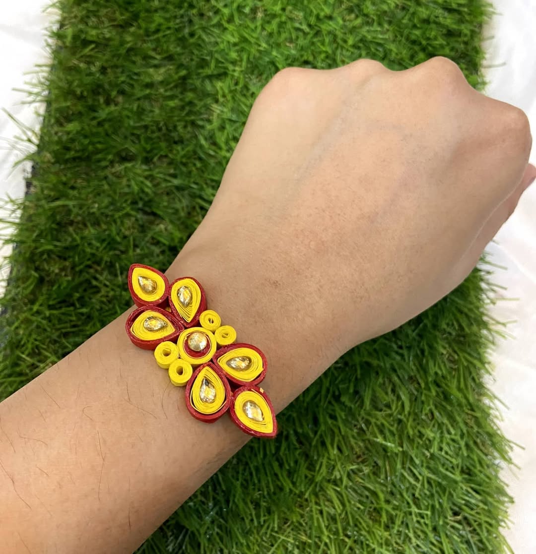 Phoolon Wali Yaari paper quilling rakhi